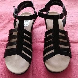 yuu marie sandals